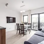 Dwie Motlawy Iii & Parking By Renters דירה גדנסק