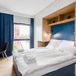 Dwie Motlawy Iii & Parking By Renters * Gdansk